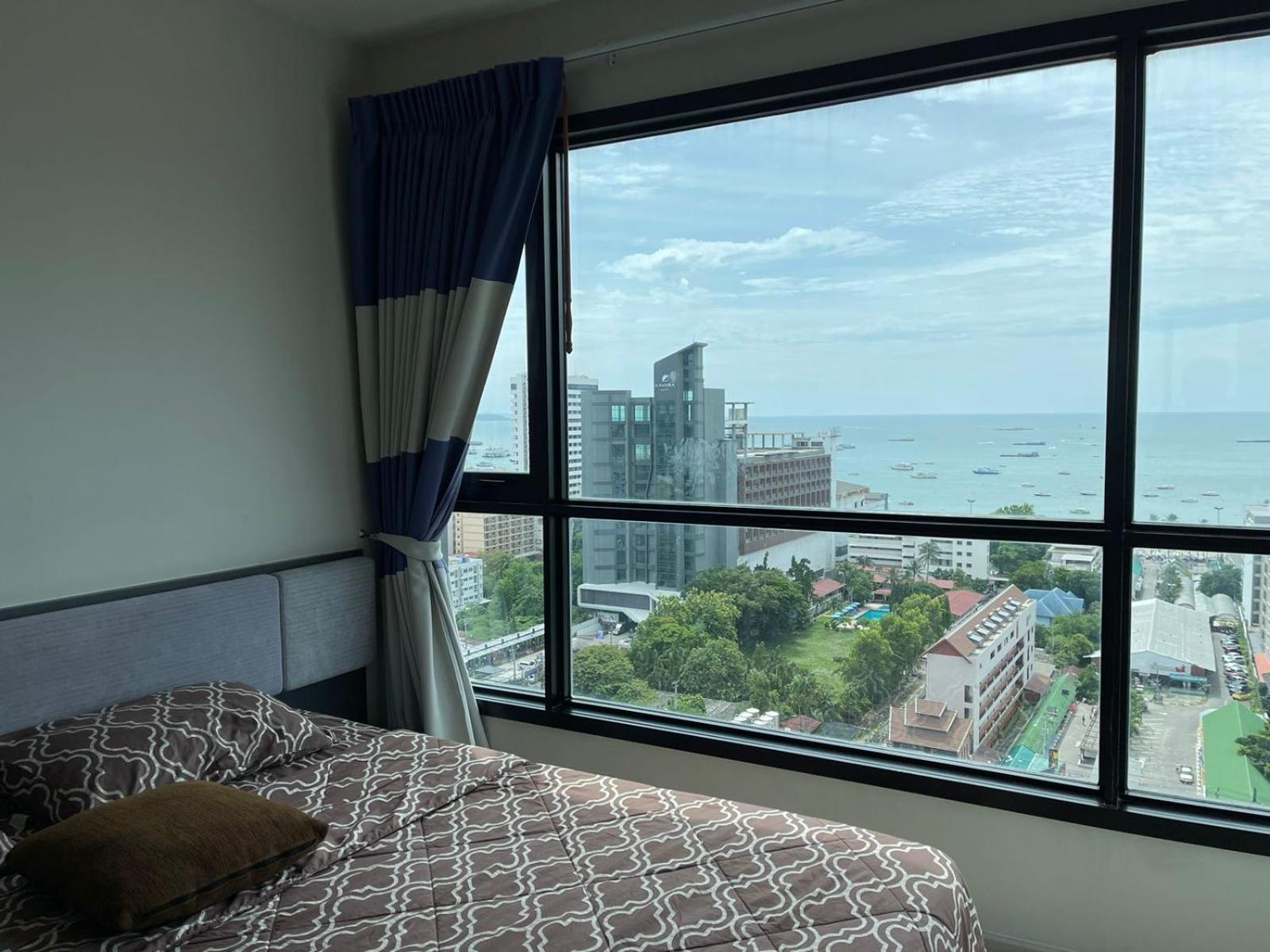 Apartamento The Base Infinity Pattaya Exterior foto