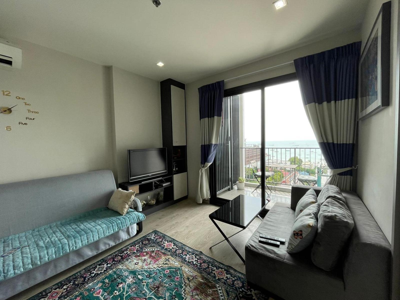 Apartamento The Base Infinity Pattaya Exterior foto